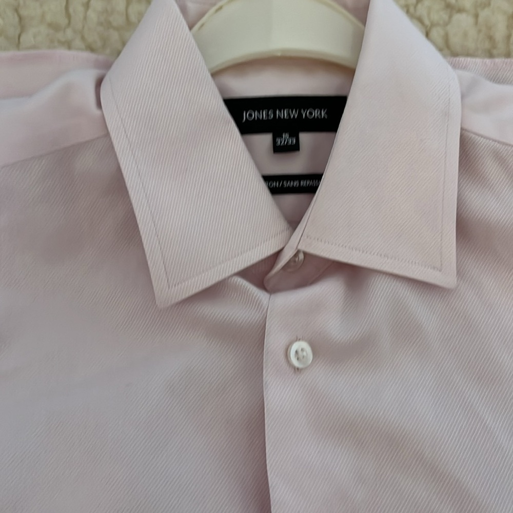 Jones New York men’s dress shirt in a pale pink shade in Great condition. - Picture 8 of 11